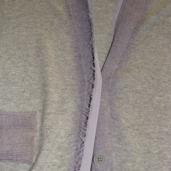 SIMPLEY VERA VERA WANG Light Gray & Lilac CHFFON Trim CARDIGAN Sweater Sz SMALL - Picture 4 of 7